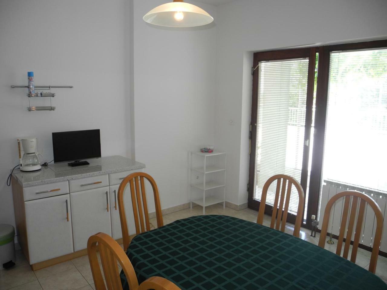 Apartments Boti Dramalj Exterior photo